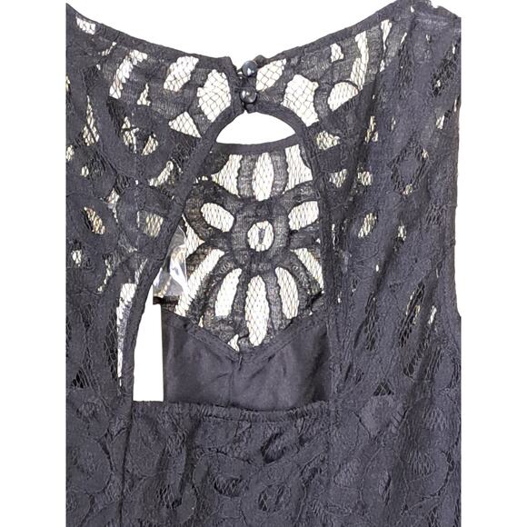 NWT Lauren Conrad Black  Lace Fit & Flare Dress Size 4 - Picture 11 of 15